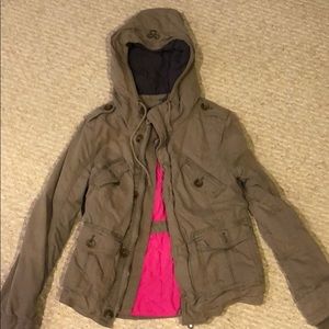 Aritzia jacket in light camo green